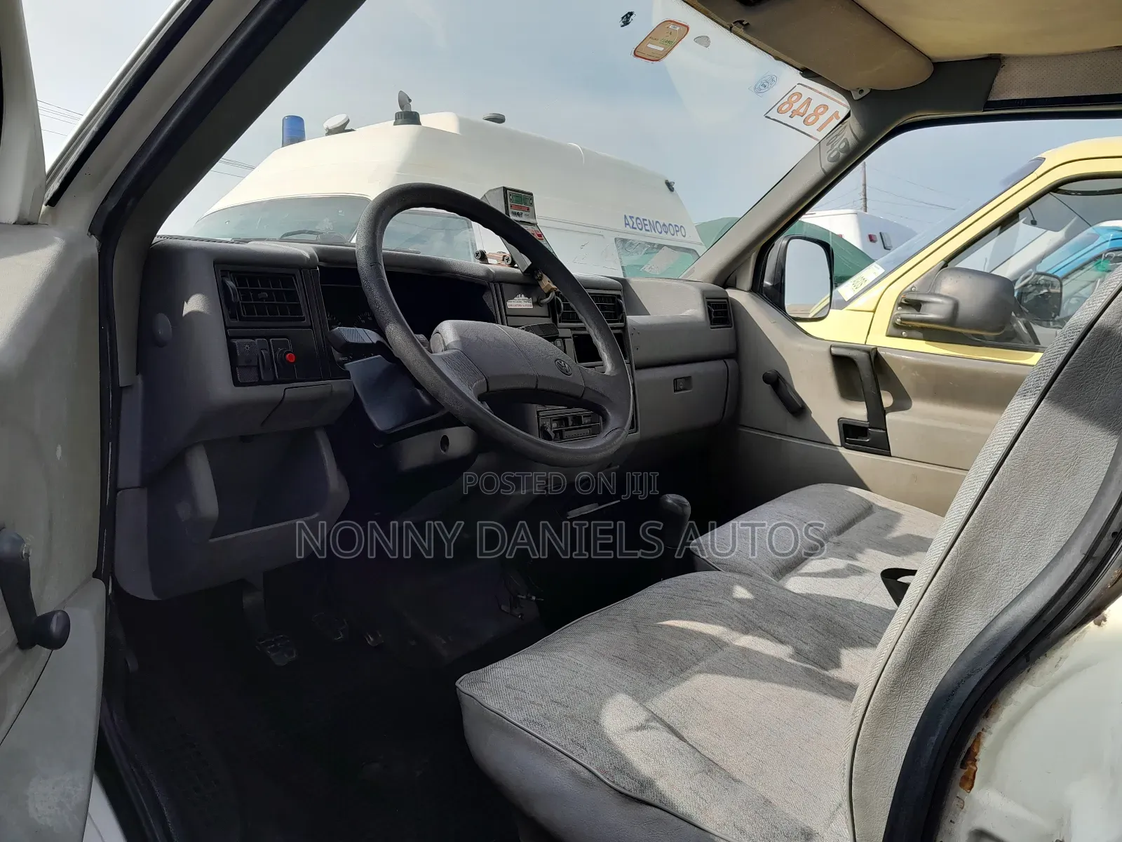 Volkswagen Transporter 2002 White