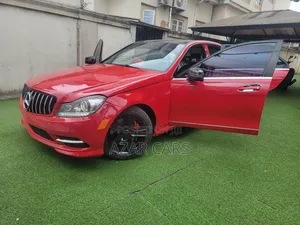 Mercedes-Benz C300 Sport Sedan AWD (3.0L 6cyl 7A) 2009 Red
