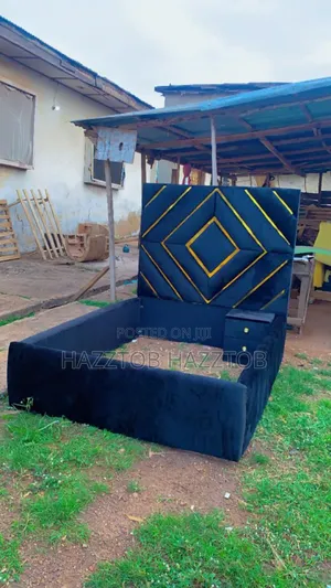 Photo - Bedframe With 1side Stool