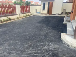 4bdrm Duplex in Life Camp for sale