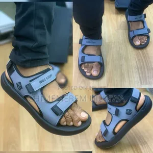 Photo - Quality Beautiful Sandals Available in Different Colours