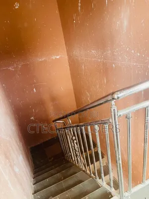 3bdrm Block of Flats in Benin City for rent