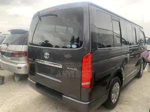 Toyota HiAce 2012 Black