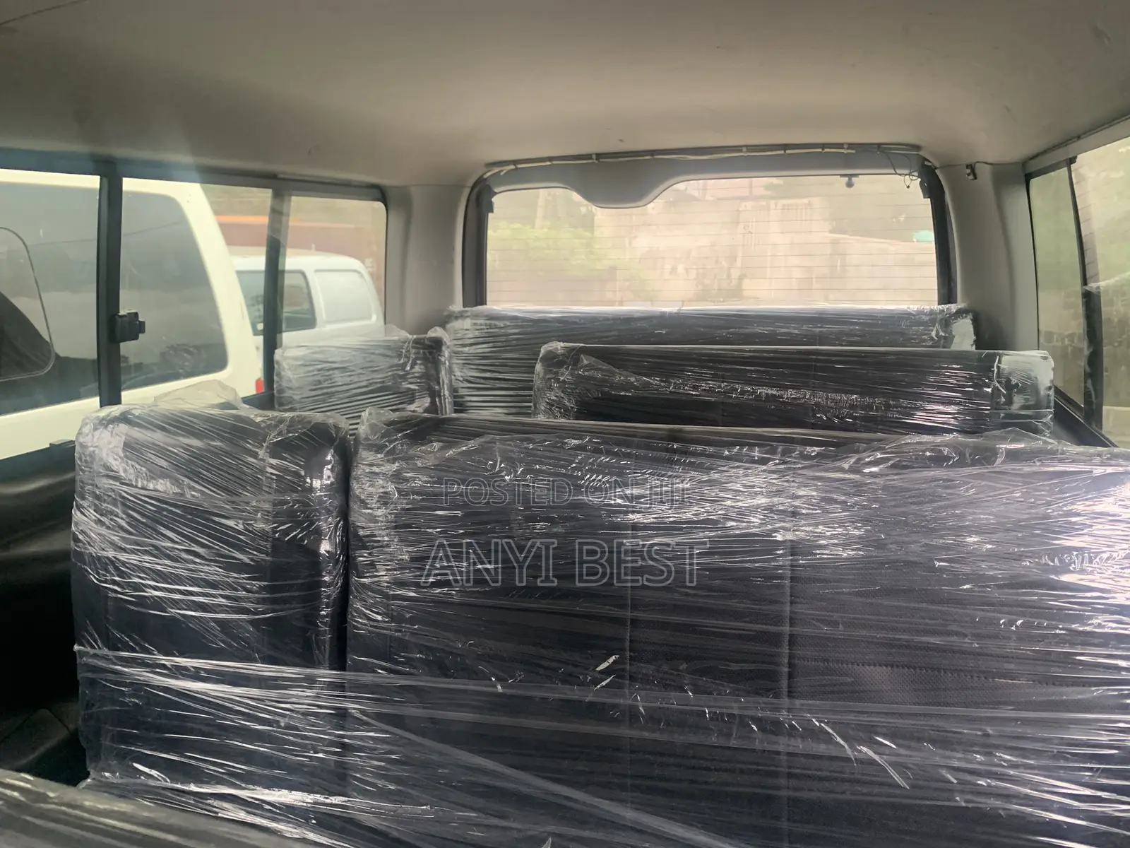Toyota HiAce 2012 Black