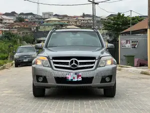 Photo - Mercedes-Benz GLK-Class 2010 Gray