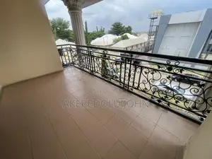 3bdrm Block of Flats in Wuse 2 for rent