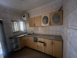 3bdrm Block of Flats in Wuse 2 for rent