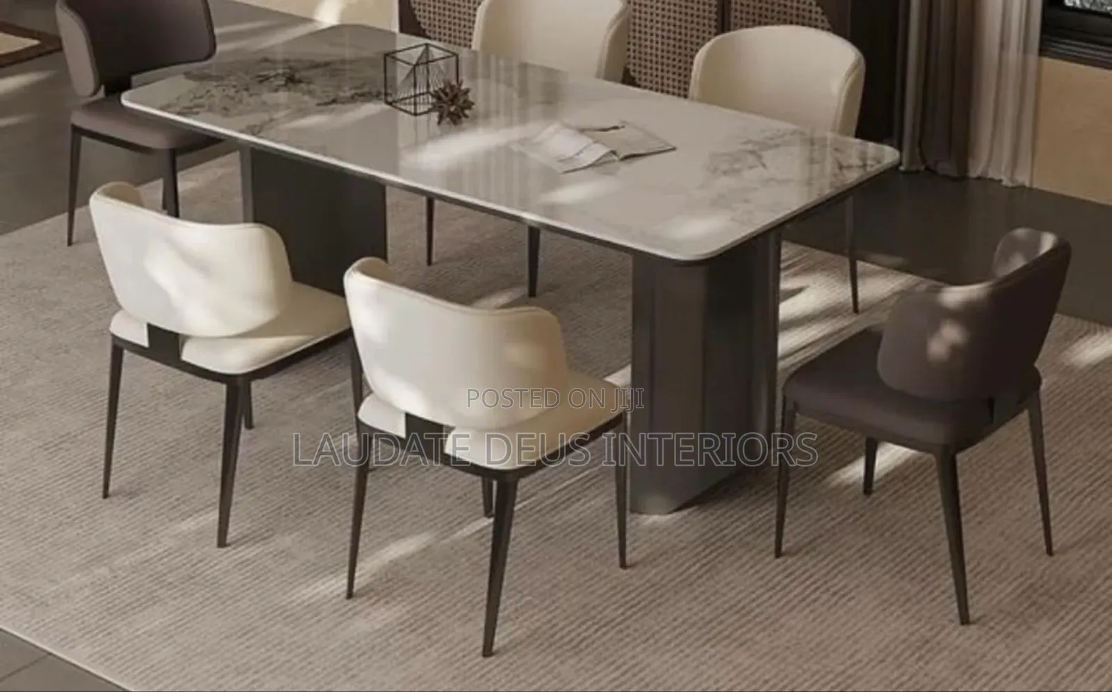 Royal Exquisite Marble Top Dining Table
