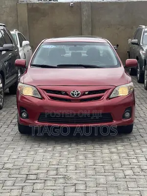 Toyota Corolla S 4dr Sedan (1.8L 4cyl 4A) 2013 Red