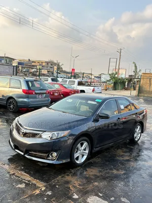 Toyota Camry SE Sport 4dr Sedan (2.5L 4cyl 6A) 2014 Teal