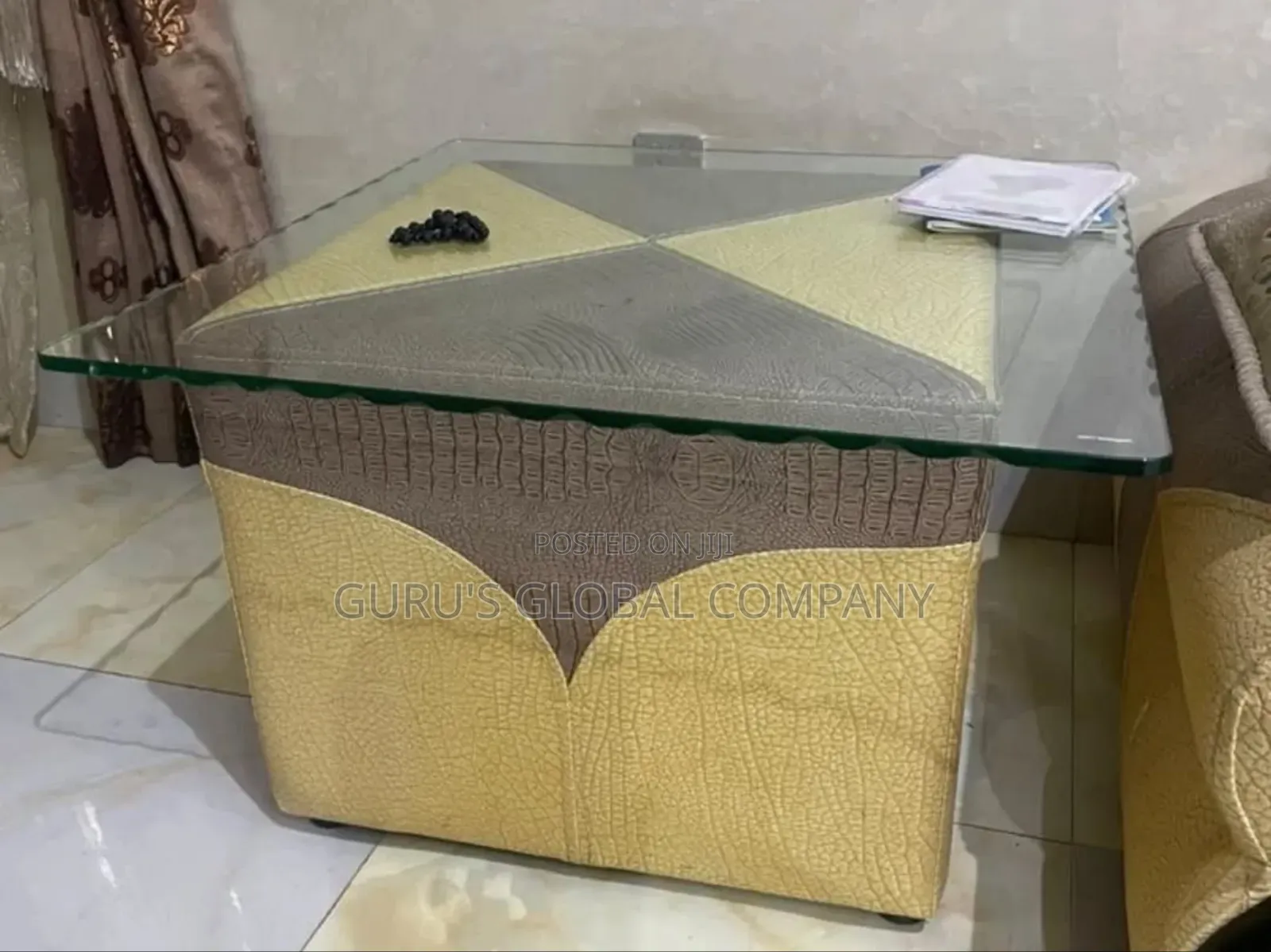 Luxury Foreign High Quality Chairset Table And 2 Side Stools