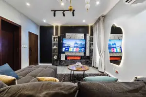 Beautiful 2-Bedroom “Gray” Apartment in a Serene Environment