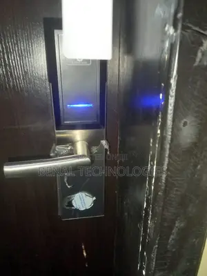 Hotel Entry Efficiency Improved With Card and Lock Software.
