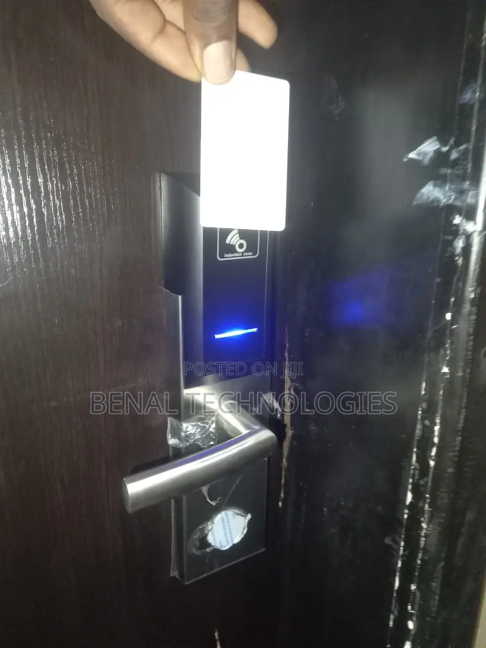 Card-Based Locking Redefined With Hotel Software Tools.