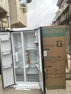 Brand New Hisense Low Noise Refrigerator/Ref 5p558nmsg