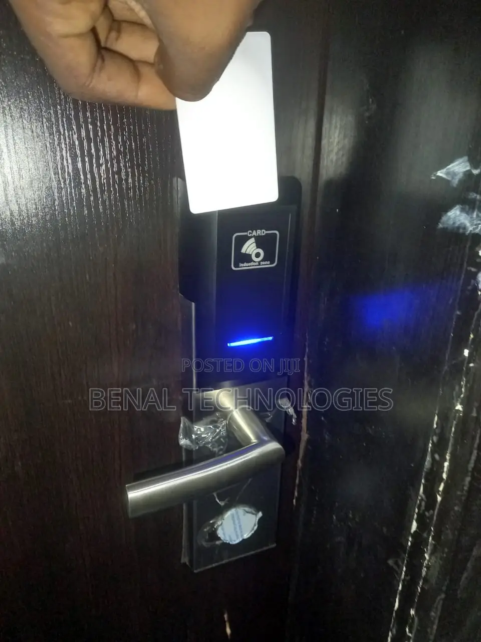 Optimized Hotel Access Through Advanced Card Locks