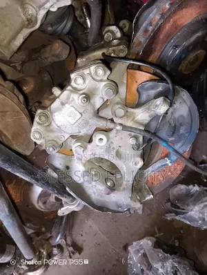 Front Hub W212 Non 4 Matic