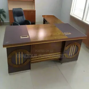 Executive 1.6 Meter Office Table With Side Extension