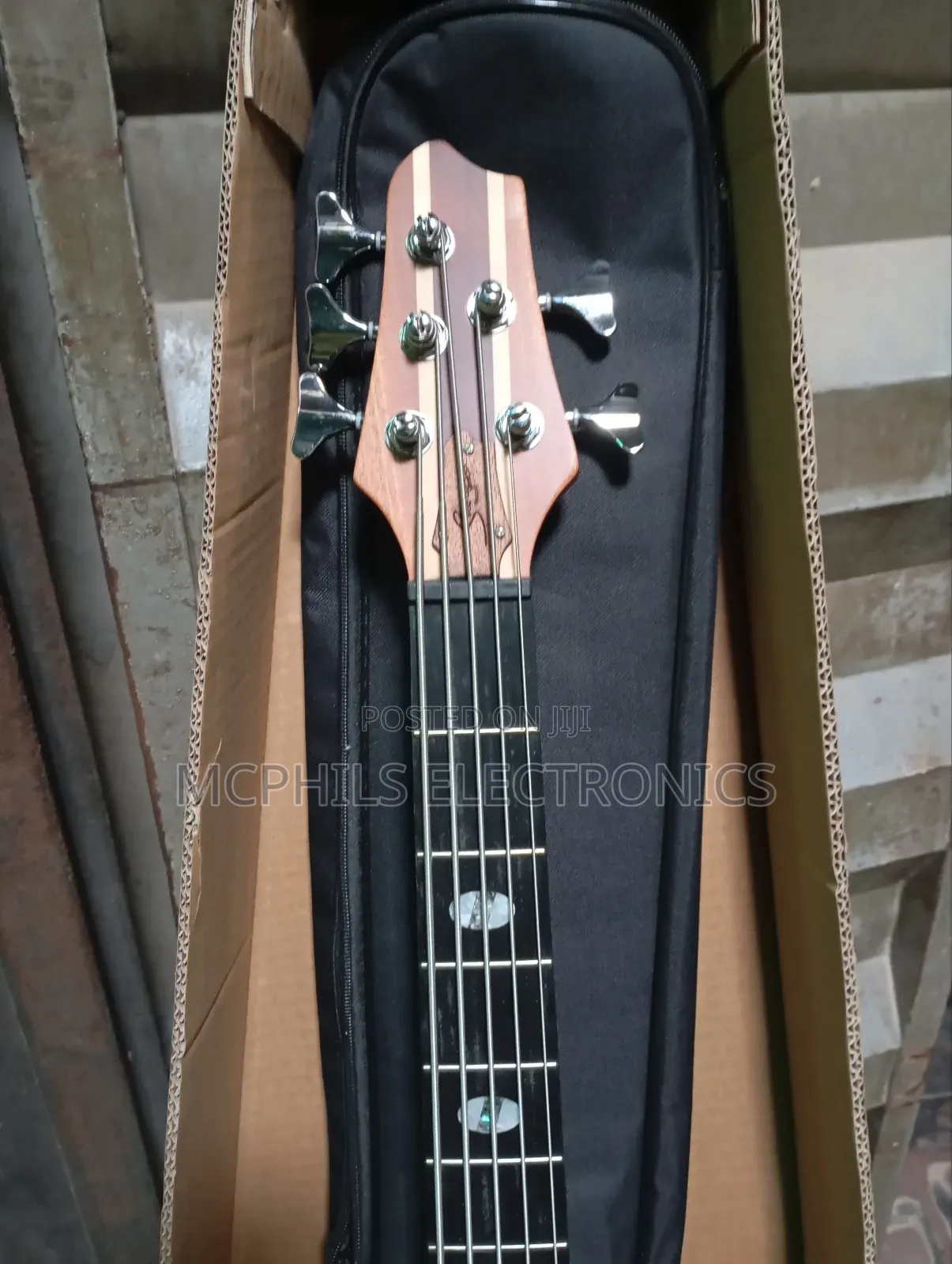 Smirger 5-strings Active Bass Guitar