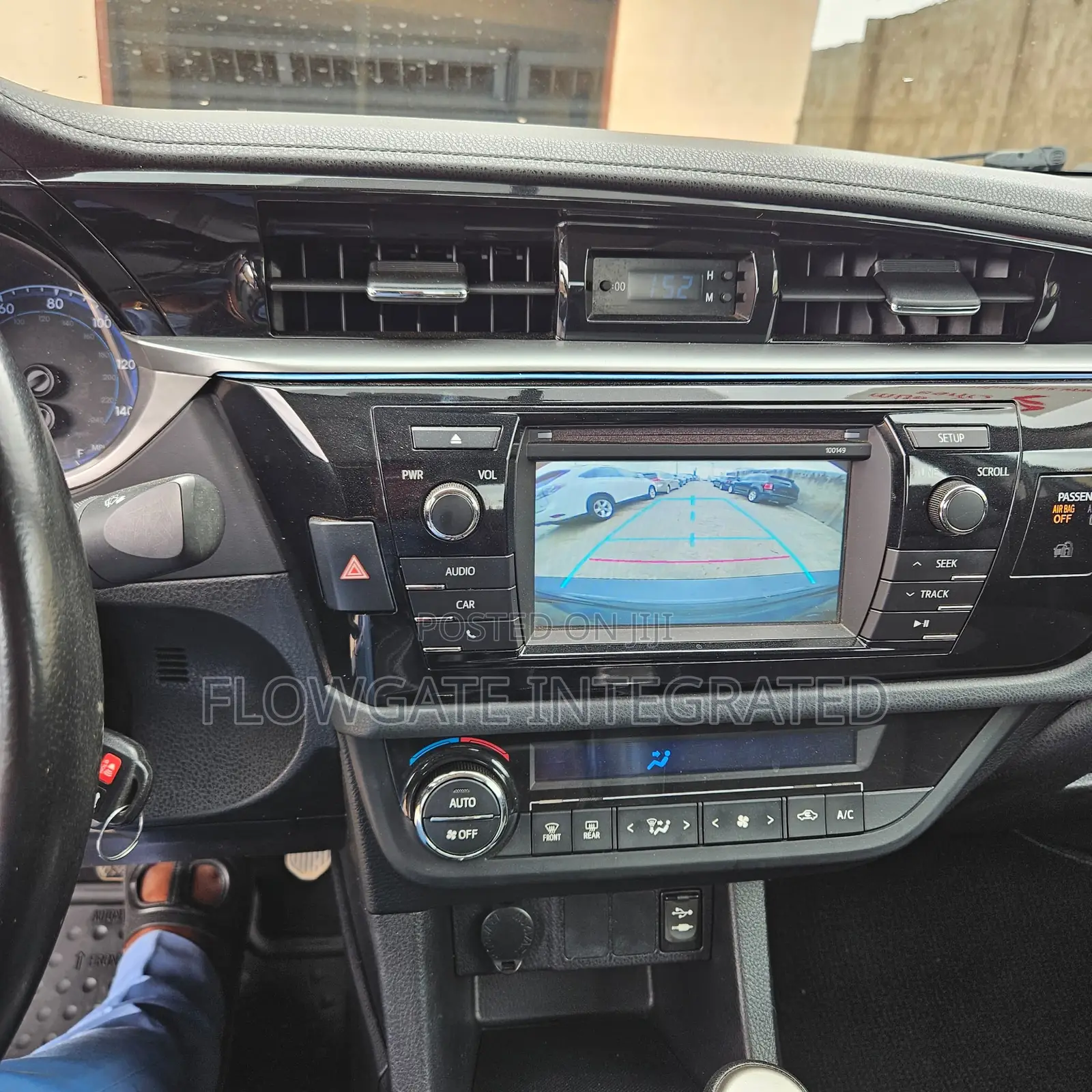 Toyota Corolla 2015 Gray