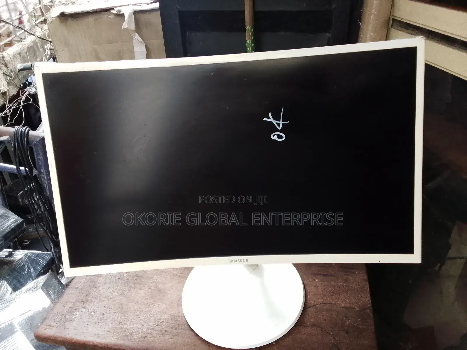 Computer Monitor for Graphic Design and Coding