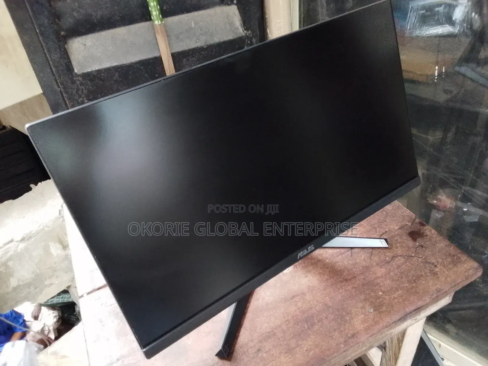 Asus Monitor for Gaming and Graphic Design and Coding