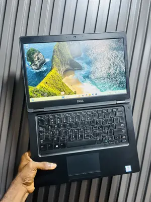 Laptop Dell Latitude 5490 16GB Intel Core i7 SSD 512GB