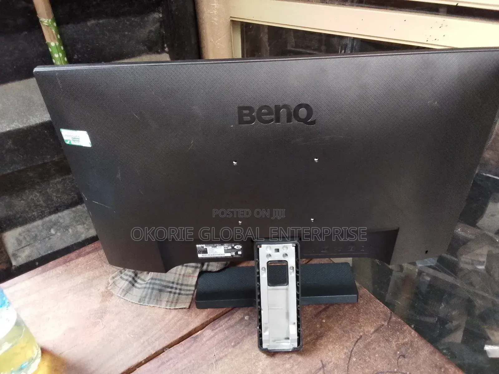 Computer Monitor for Graphic Design and Coding