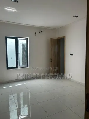 2bdrm Apartment in Lekki for rent