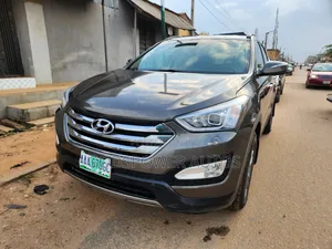 Hyundai Santa Fe 2015 Gray