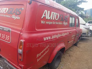 Photo - Ford Transit 1980 Red