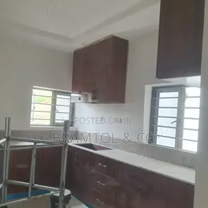 3bdrm Block of Flats in Sabon Lugbe for rent