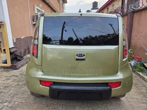 Kia Soul Automatic 2011 Green