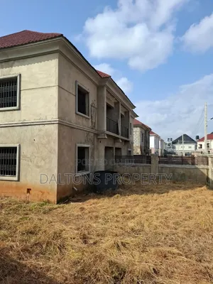 4bdrm Duplex in Royal Field, Lugbe District for sale
