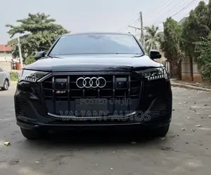 Audi Q7 2022 Black