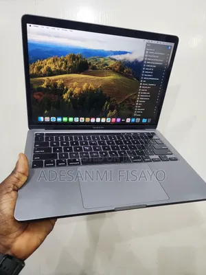 Laptop Apple MacBook Pro 2020 16GB Intel Core i7 SSD 512GB