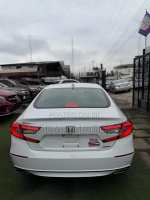 Honda Accord Touring 2018 White