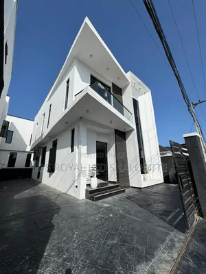 5bdrm Duplex in Lagos Island / Lagos Island for sale