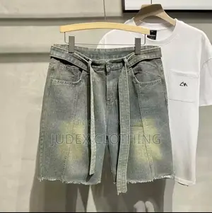 Photo - Luxury Short Jean