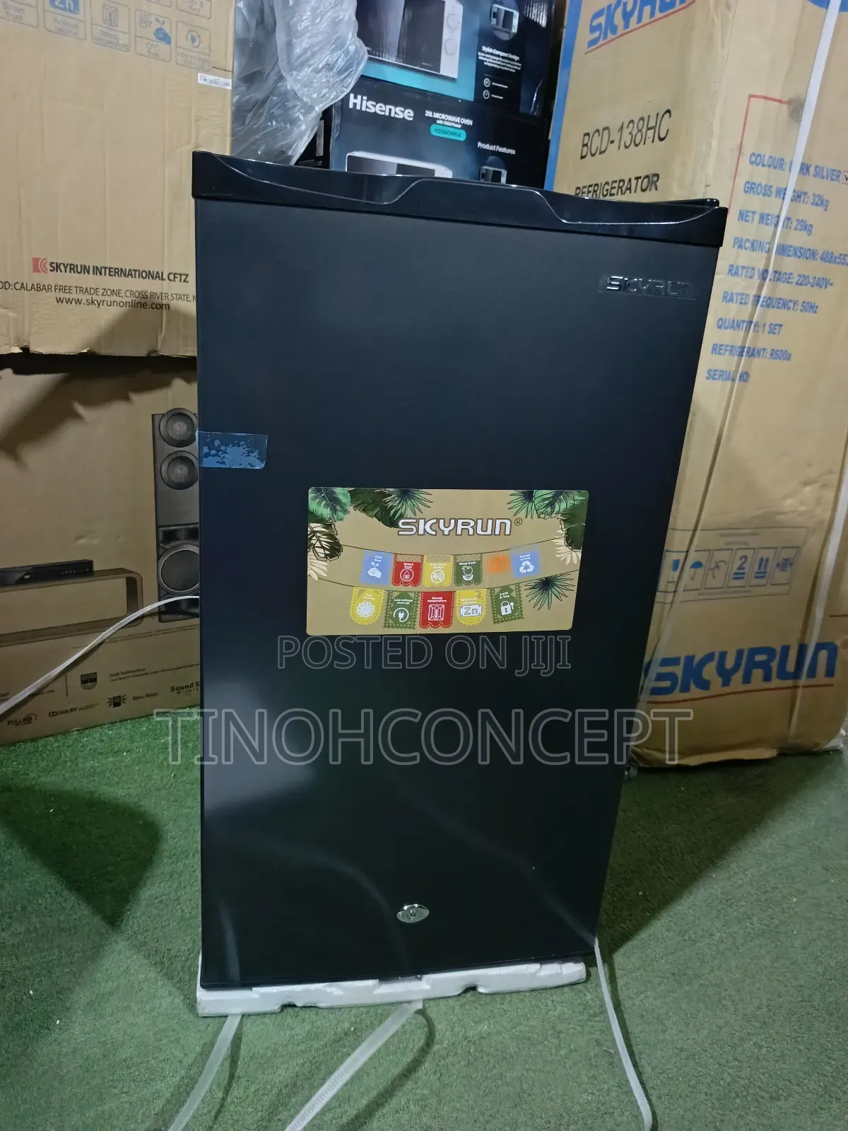 Skyrun Refrigerator Tabletop Black 100 Litres