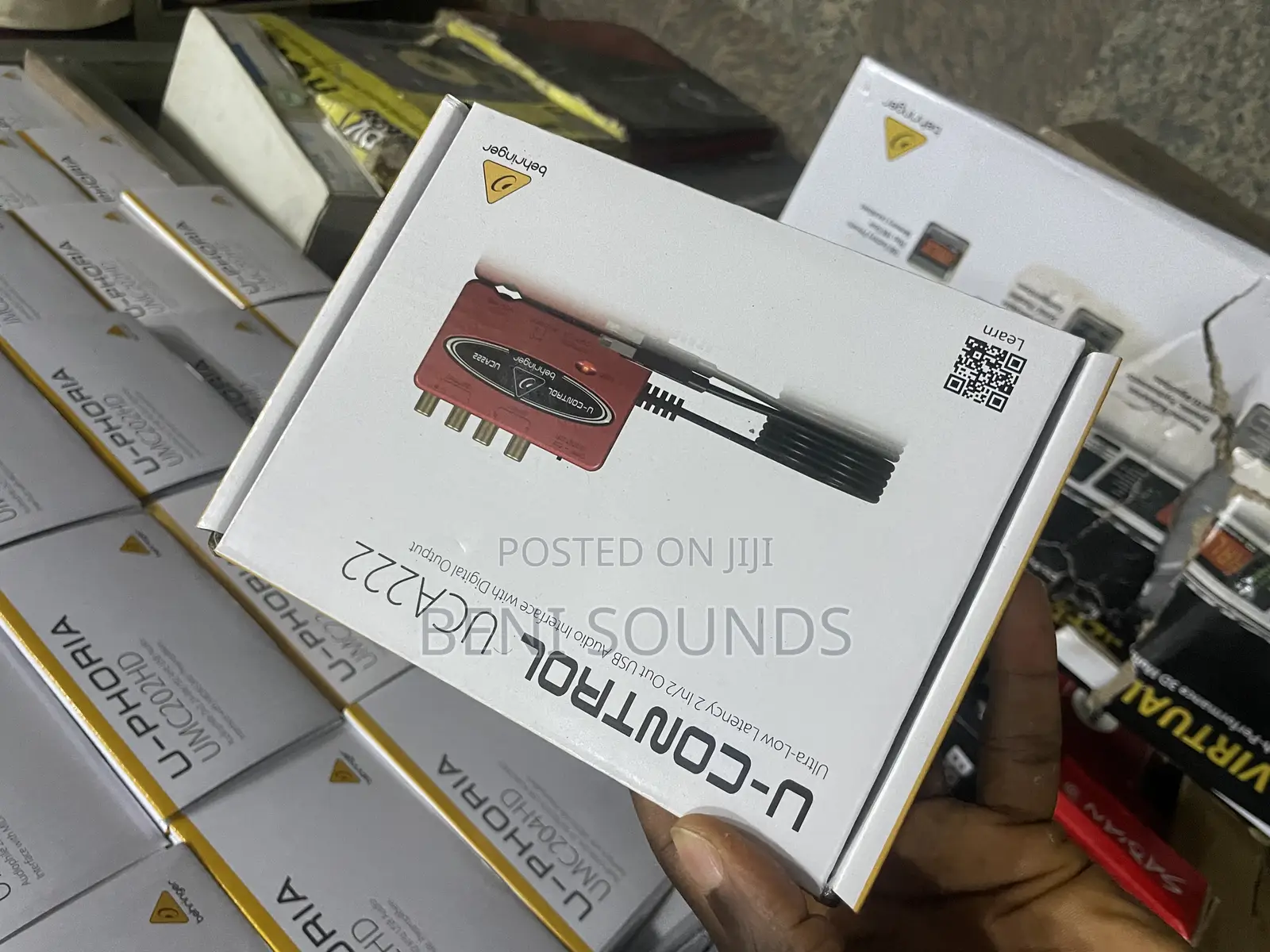 Behringer U-Control Uca222