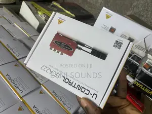 Behringer U-Control Uca222