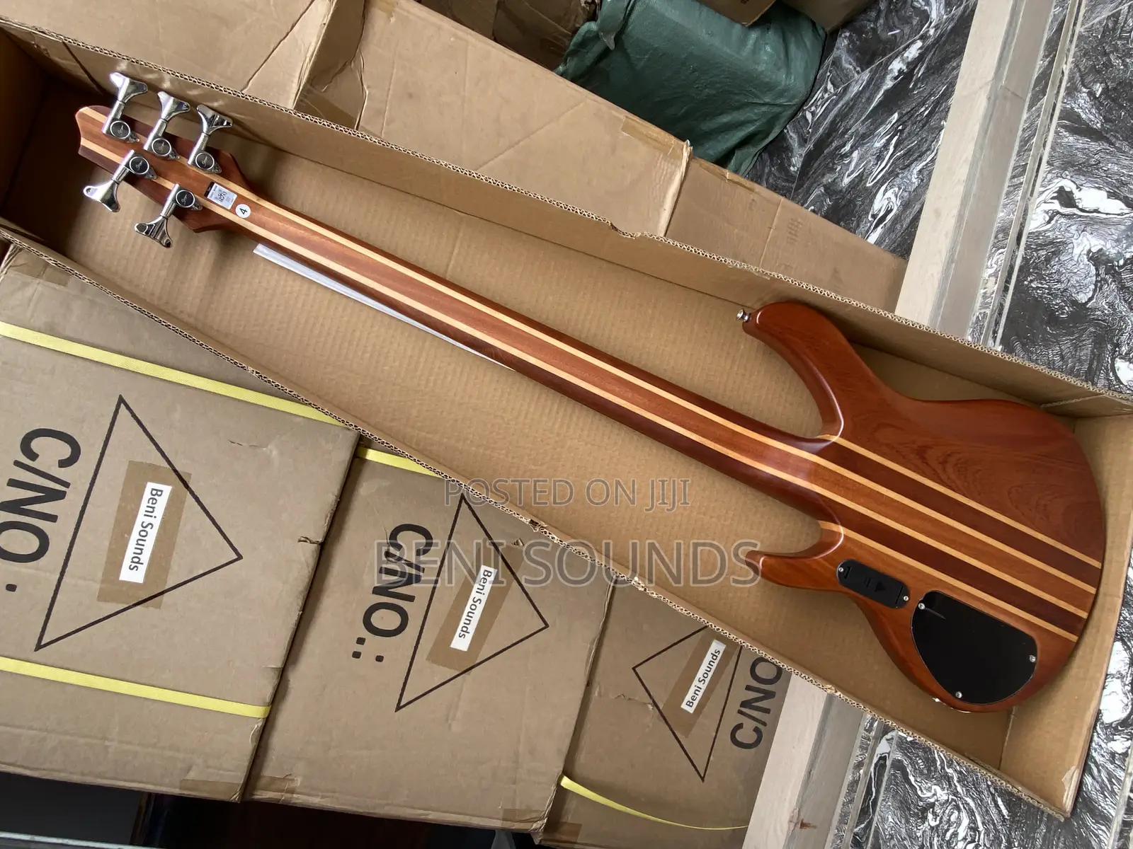 Smiger 5 Strings Electric Bass Guitar