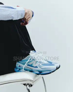 Photo - Original New Balance Abzorb 2000