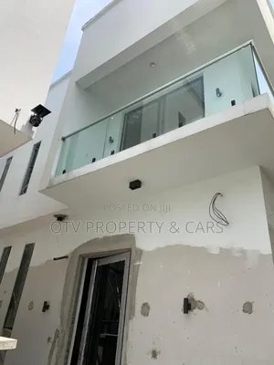 Furnished 4bdrm Duplex in Chevron for rent