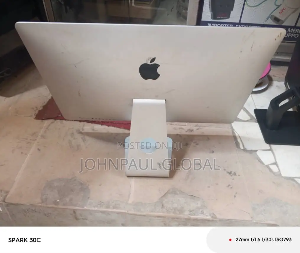 Desktop Computer Apple iMac 16GB Intel Core I5 SSD 256GB