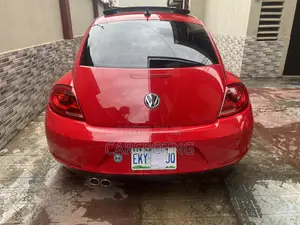 Volkswagen Beetle 2.5L Fender Edition 2013 Red