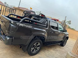 Rollover Bar or Booth Bar for Tacoma
