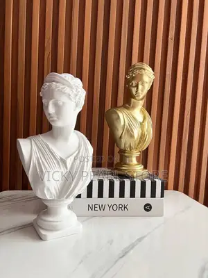 Empress Decor