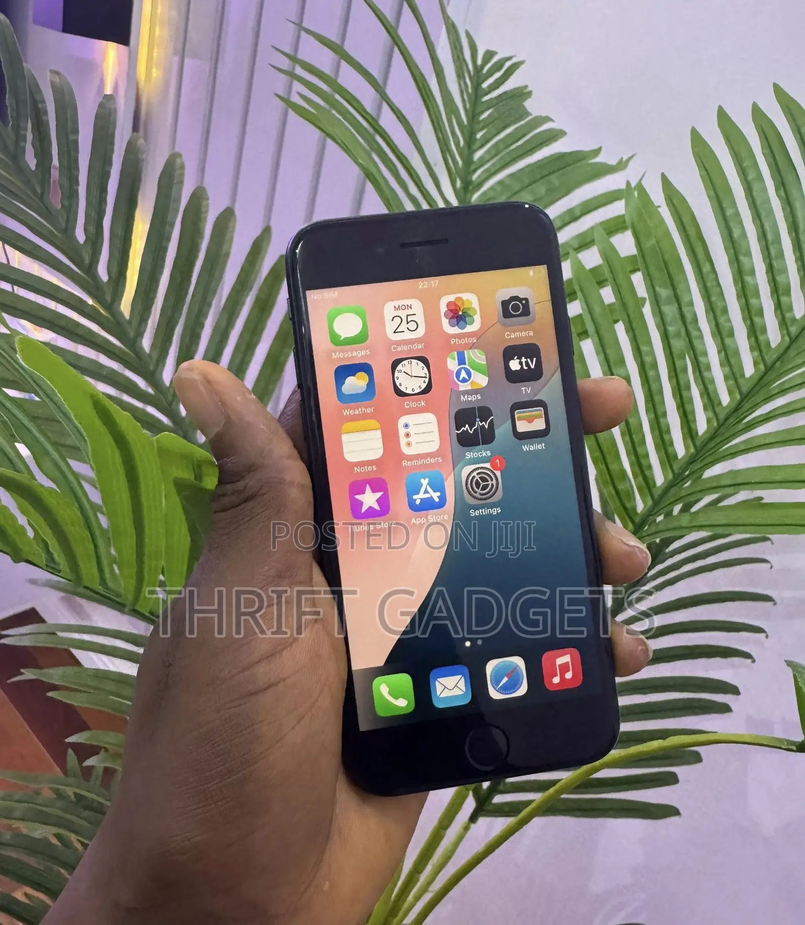 Apple iPhone SE (2022) 64 GB Black